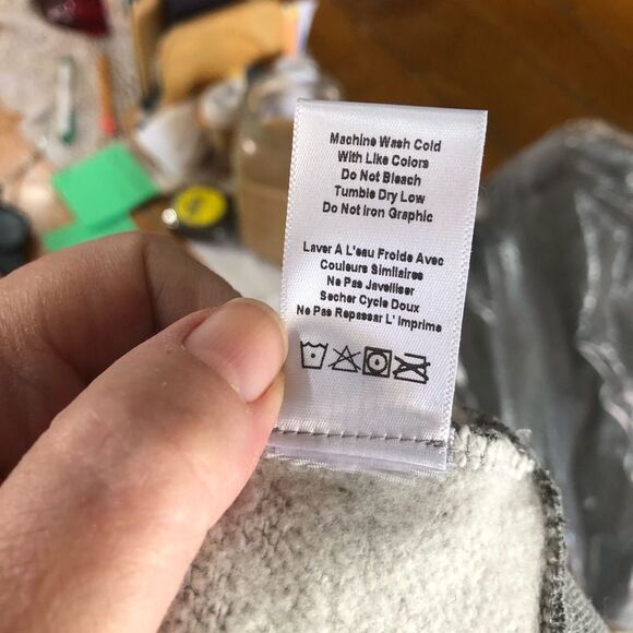 NWT Spiritual Gangster Classic Monogram Crew Neck Sweatshirt Heather Gray Size M - Picture 13 of 14